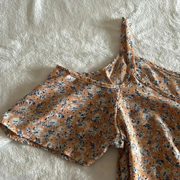 GUC Sienna Sky Floral Cold-Shoulder Blouse Top in M 🌸 - Picture 11 of 12